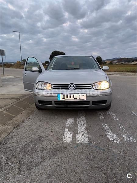 Usado VW Golf III Highline 110 CV (80 kW) 1999 Gris / plata Berlina