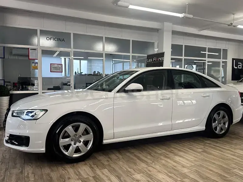 Usado Audi A6 Advanced 150 CV (110 kW) 2015 Blanco Familiar