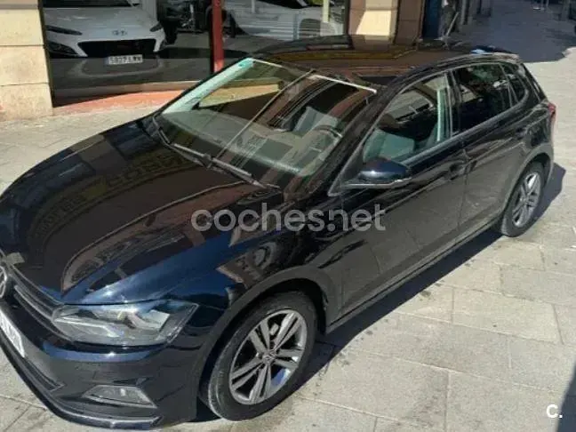 Usado VW Polo 95 CV (69 kW) 2021 Negro Utilitario