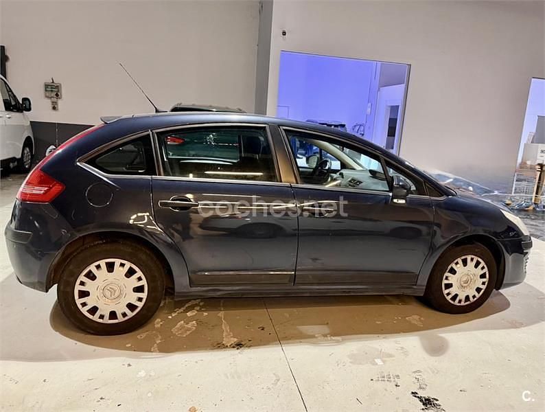 Usado Citroën C4 Business Class 92 CV (67 kW) 2010 Gris / plata Berlina