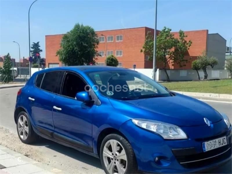 Azul Usado 2012 Renault Mégane III Bose Edition Berlina | 4000 € (Super precio) - Imagen 1/4