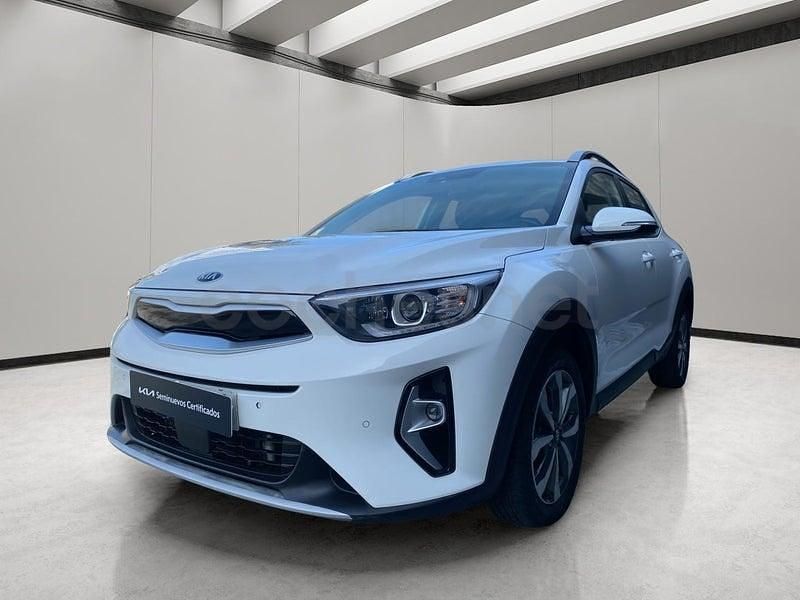 Usado Kia Stonic 100 CV (73 kW) 2021 Blanco SUV