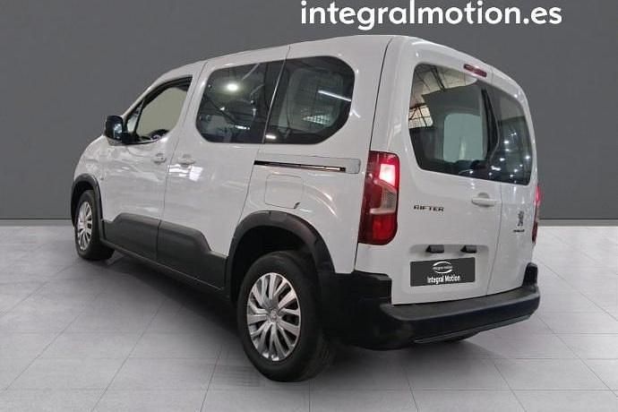Usado Peugeot Rifter 102 CV (75 kW) 2022 Monovolumen
