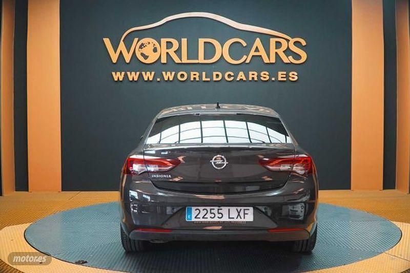 Usado Opel Insignia Sport 122 CV (89 kW) 2022 Gris Berlina