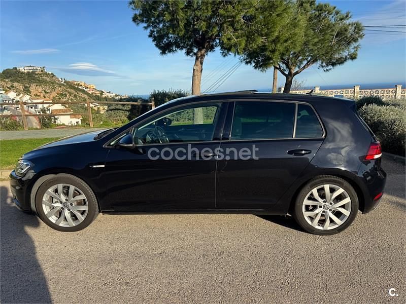Usado VW Golf VII Sportline 130 CV (95 kW) 2019 Negro Berlina
