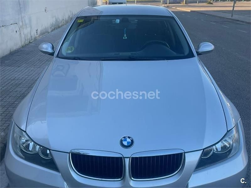 Usado BMW 320 150 CV (110 kW) 2006 Gris / plata Berlina