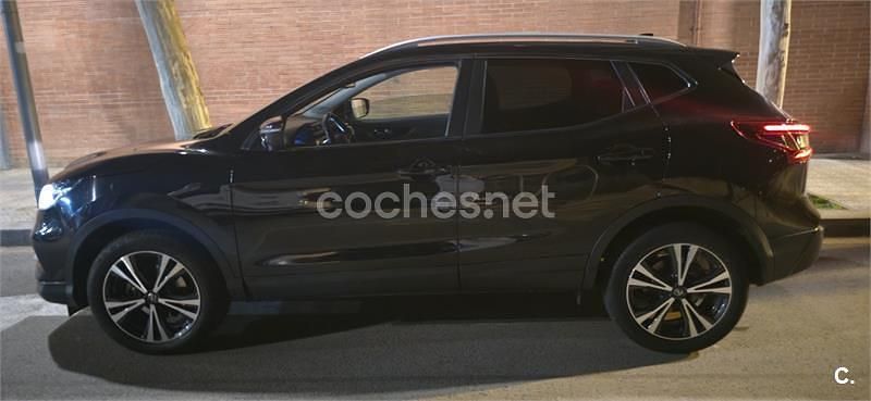 Usado Nissan Qashqai N-Connecta 140 CV (102 kW) 2020 Negro SUV