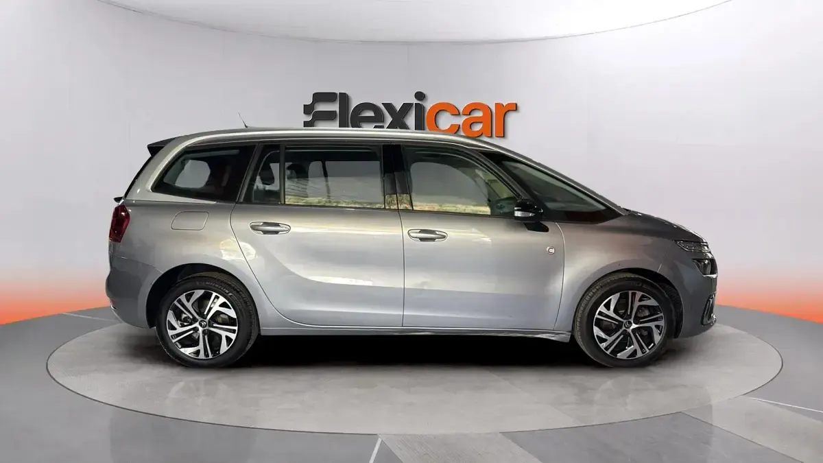 Usado Citroën C4 SpaceTourer PureTech 131 CV (96 kW) 2021 Gris Monovolumen
