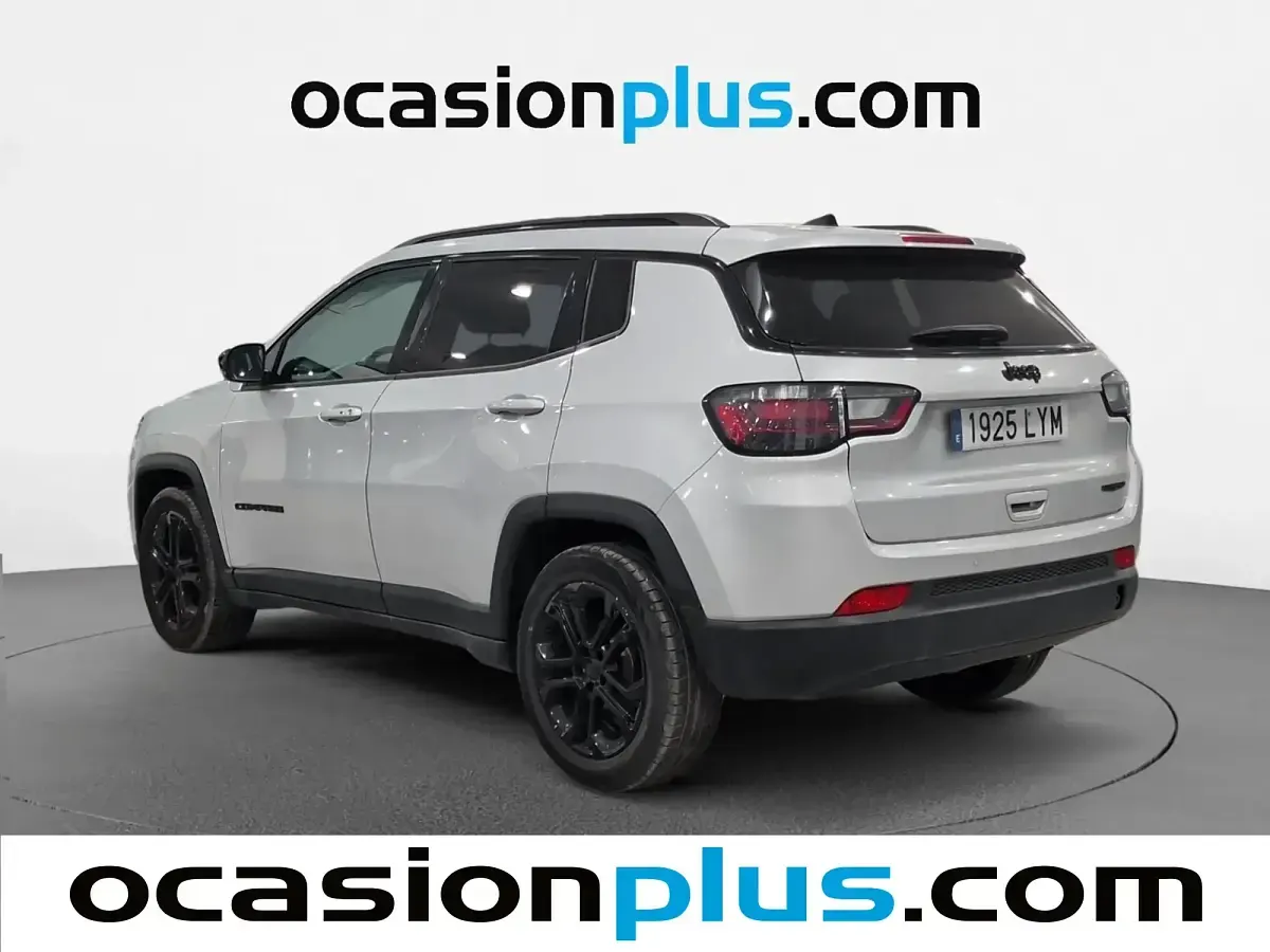Usado Jeep Compass Night Eagle 130 CV (95 kW) 2022 Blanco SUV