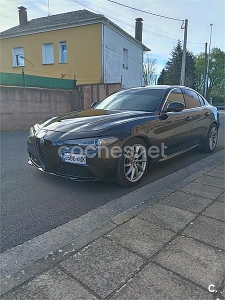 Negro Usado 2017 Alfa Romeo Giulia Berlina | 13.500 € (Un poco caro) - Imagen 1/4