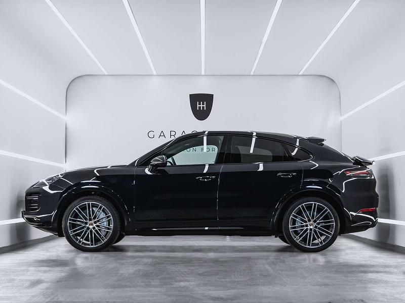 Usado Porsche Cayenne Turbo 550 CV (404 kW) 2021 Negro SUV