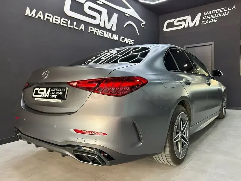 Usado Mercedes C300e 313 CV (230 kW) 2023 Gris / plata Berlina