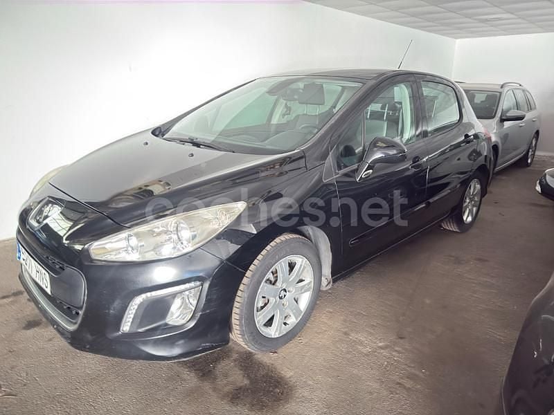 Negro Usado 2013 Peugeot 308 Access Berlina | 3750 € (Super precio) - Imagen 1/4