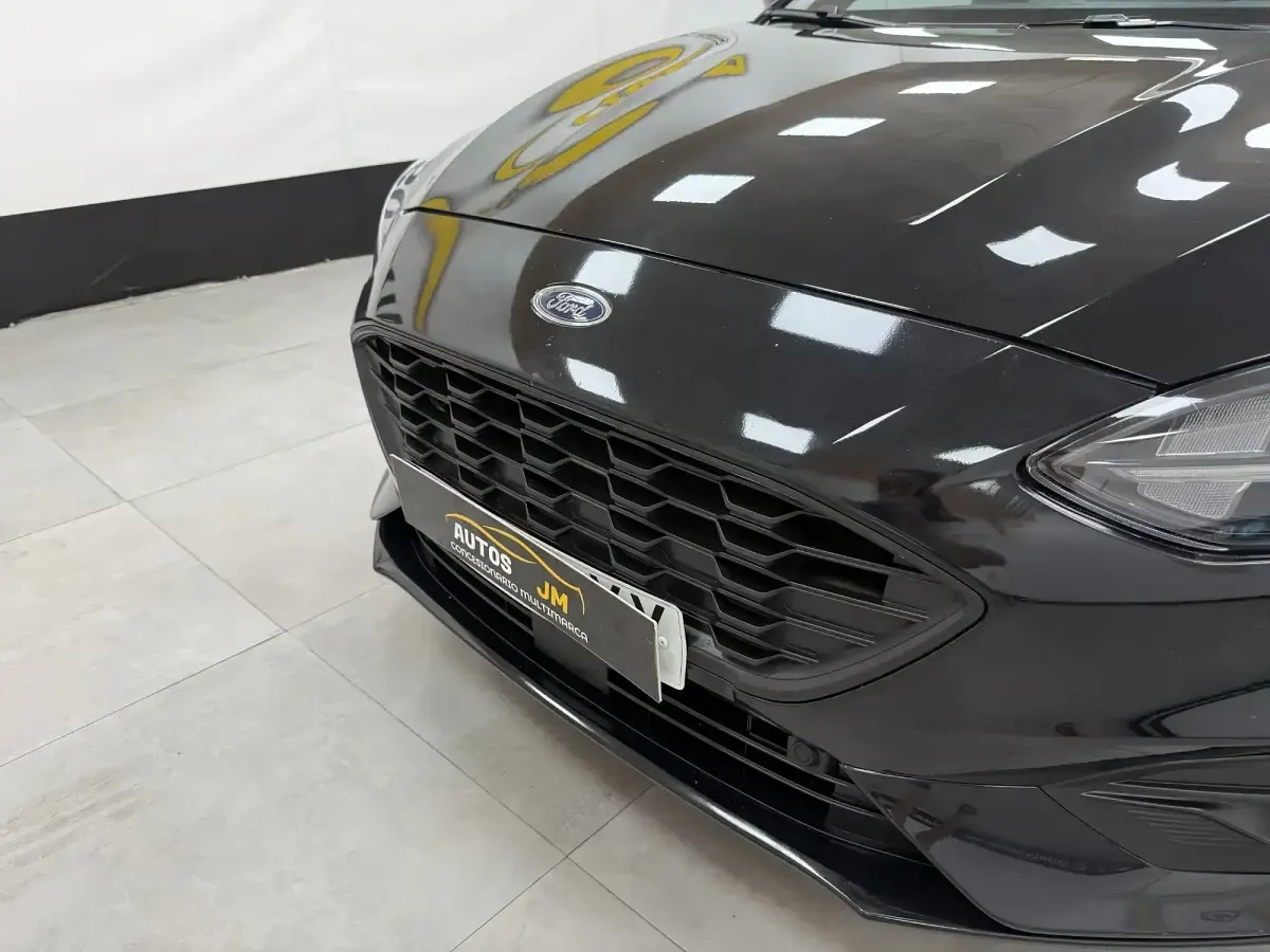 Usado Ford Focus ST-Line X 155 CV (114 kW) 2022 Negro Berlina