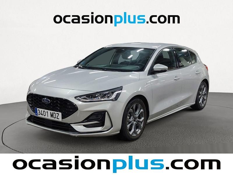 Gris plata Usado 2023 Ford Focus ST-Line Utilitario | 19.046 € (Precio justo) - Imagen 1/4