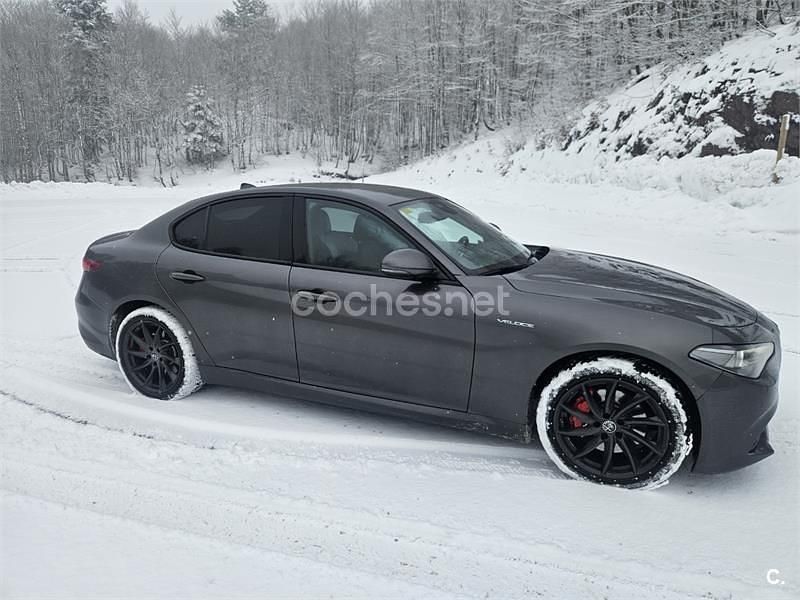 Begagnad Alfa Romeo Giulia Veloce 280 HK (205 kW) 2019 Grå Sedan