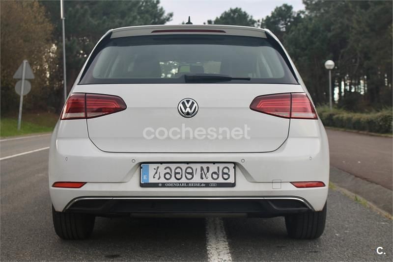 Usado VW Golf VII Advance 130 CV (95 kW) 2019 Blanco Berlina