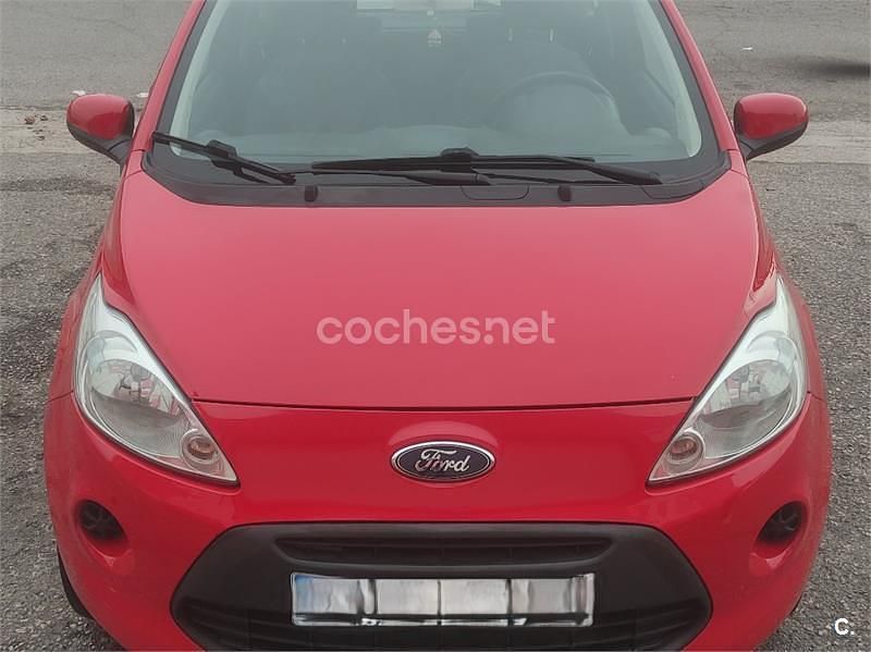 Usado Ford Ka 69 CV (50 kW) 2015 Rojo Berlina