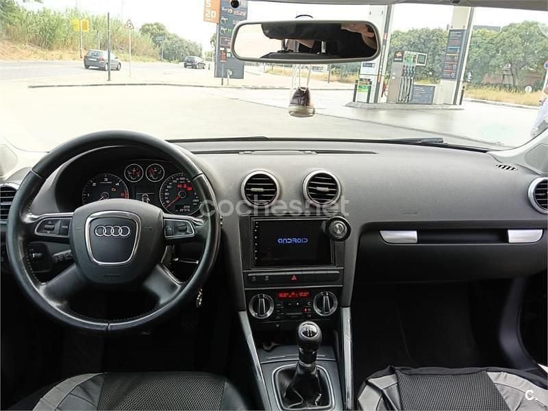 Usado Audi A3 Ambition 105 CV (77 kW) 2012 Negro Berlina