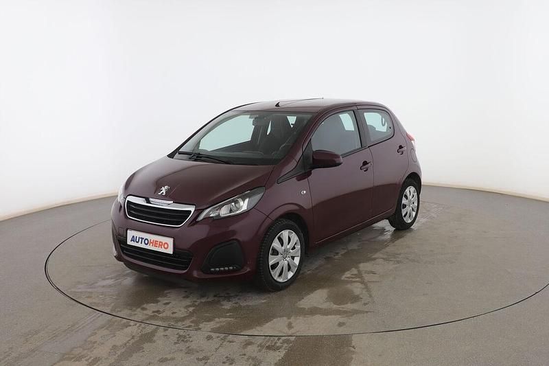 Usado Peugeot 108 Active 82 CV (60 kW) 2017 Rojo Utilitario