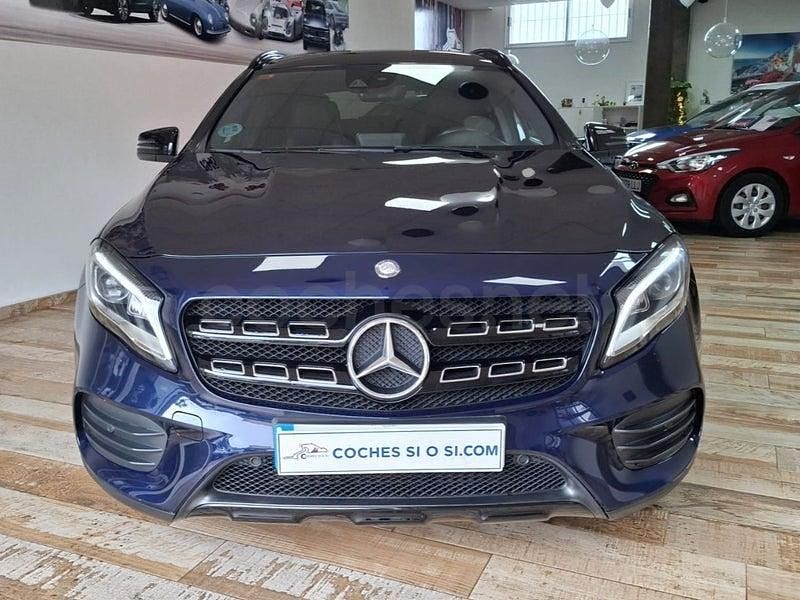 Usado Mercedes GLA200 AMG line 136 CV (100 kW) 2017 Azul SUV
