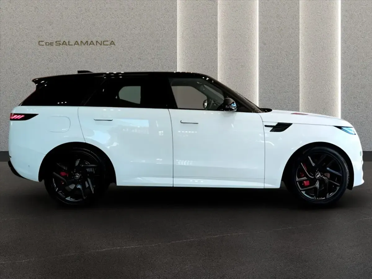 Usado Land Rover Range Rover Sport HSE Dynamic 441 CV (324 kW) 2023 Blanco metalizado SUV