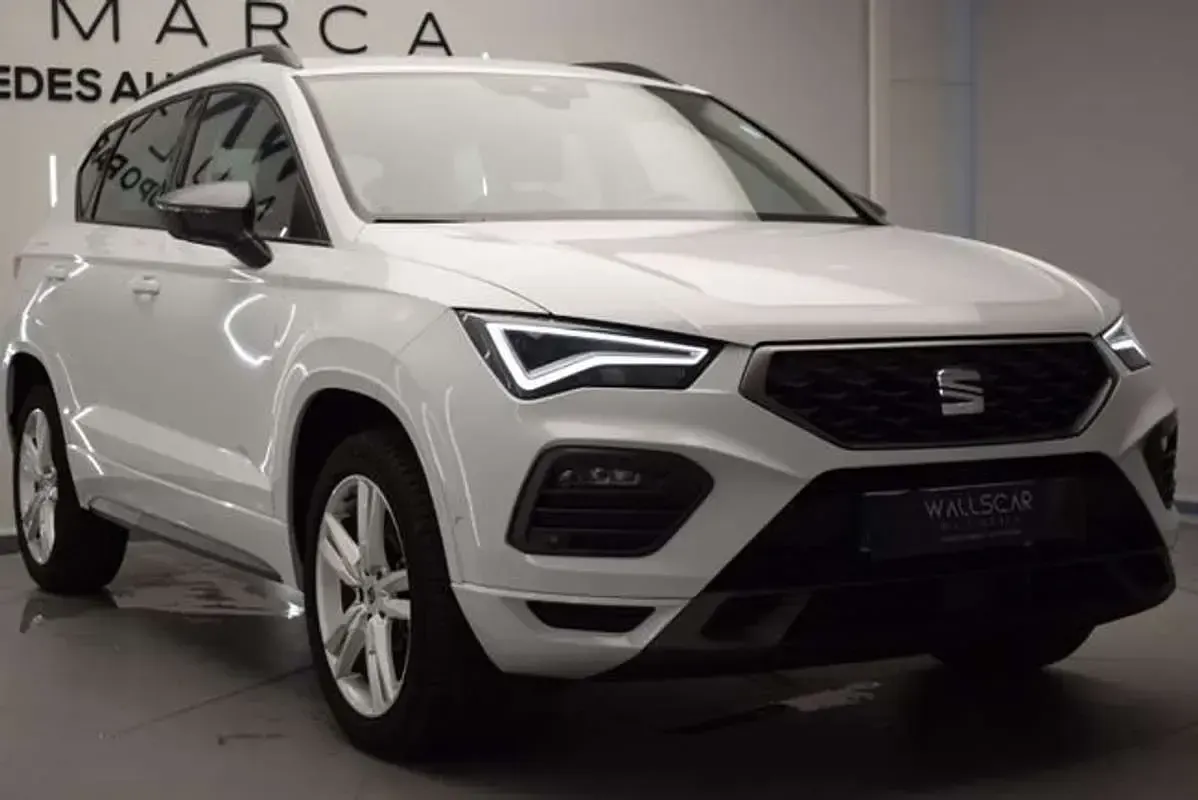 Usado Seat Ateca FR 150 CV (110 kW) 2024 Blanco SUV