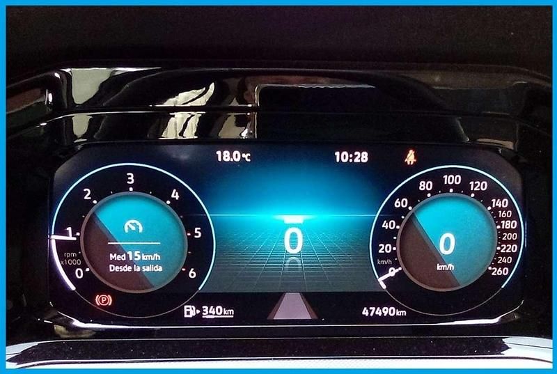 Occasion VW Golf VIII 116 ch (85 kW) 2022 Gris Citadine
