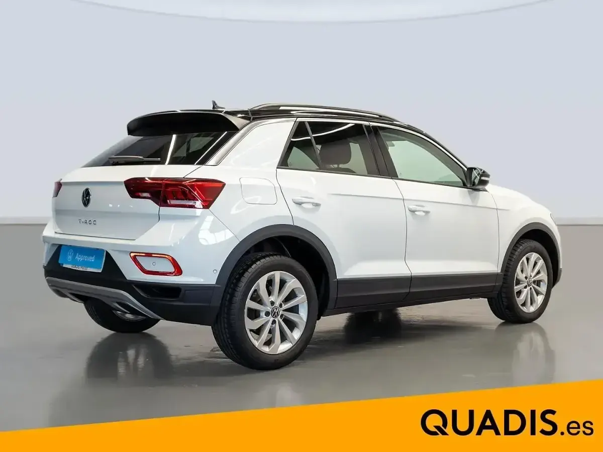 Usado VW T-Roc Life 150 CV (110 kW) 2024 Blanco SUV