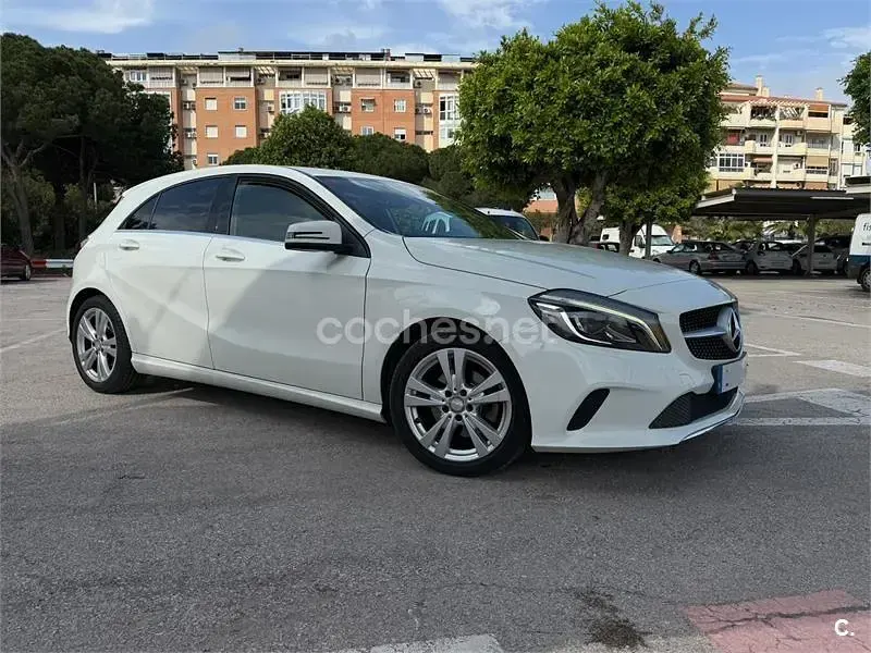 Usado Mercedes A200 136 CV (100 kW) 2017 Blanco Berlina