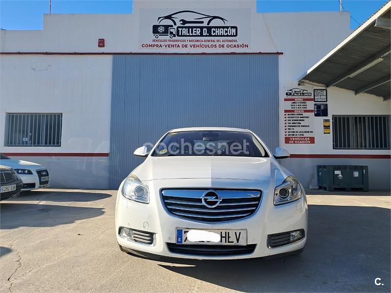 Blanco Usado 2012 Opel Insignia Cosmo Berlina | 7000 € (Precio justo) - Imagen 1/4