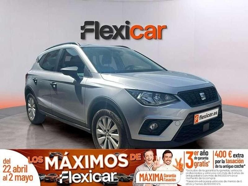 Usado Seat Arona Reference 95 CV (69 kW) 2021 Gris SUV