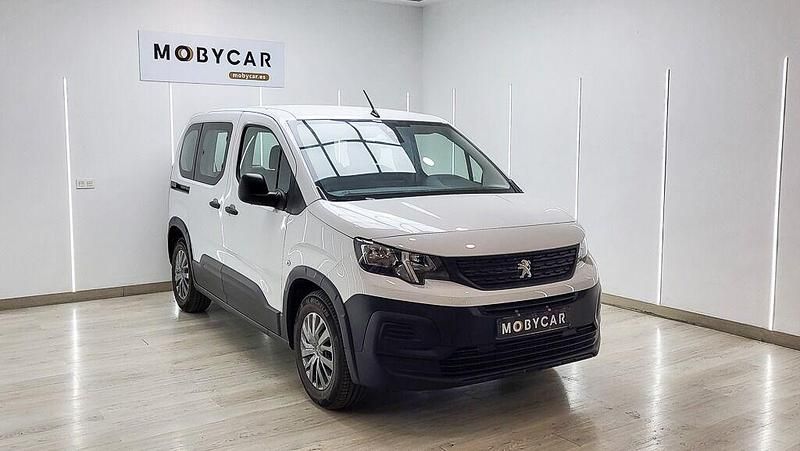 Usado Peugeot e-Rifter Active 100 kW (136 CV) 2023 Blanco Monovolumen