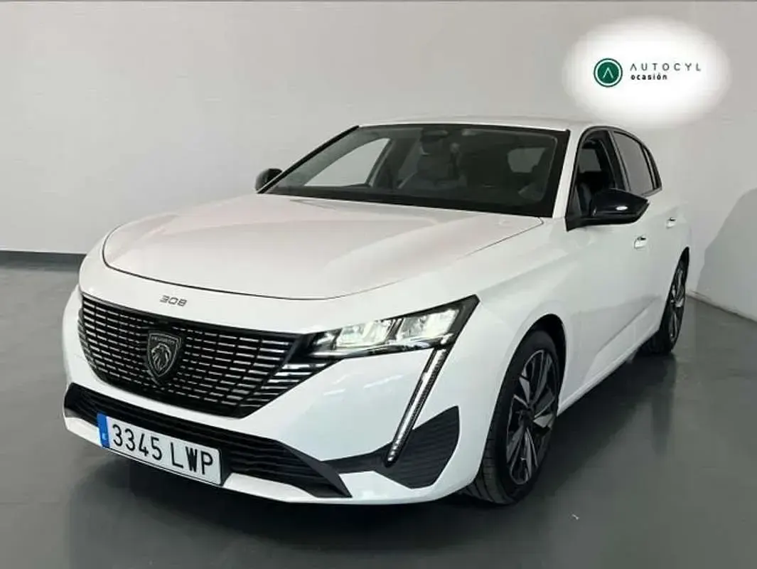 Usado Peugeot 308 Allure 131 CV (96 kW) 2022 Blanco Utilitario