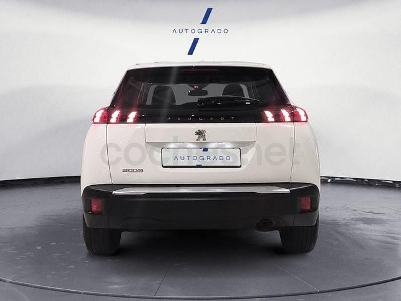 Usado Peugeot 2008 Active 100 CV (73 kW) 2020 Blanco SUV
