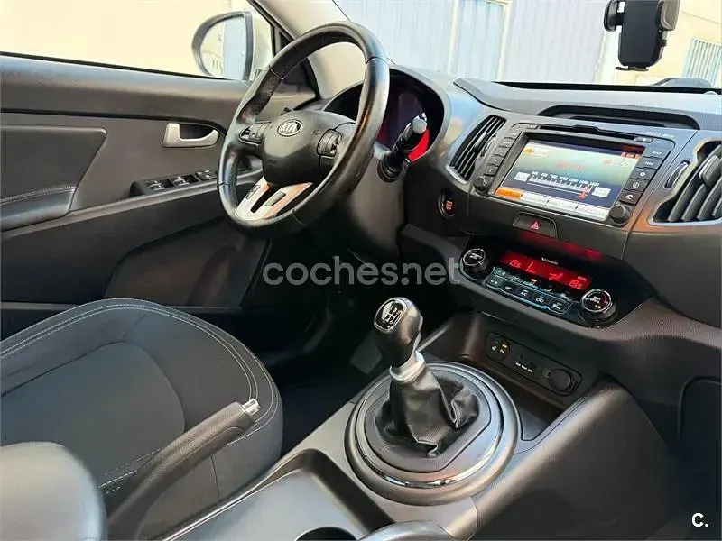 Usado Kia Sportage 115 CV (84 kW) 2014 Beige SUV