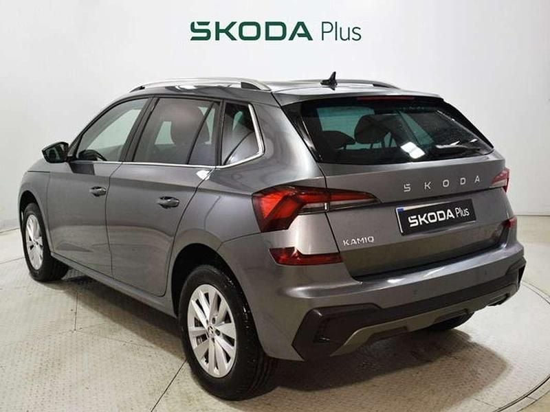 Usado Skoda Kamiq Selection 116 CV (85 kW) 2025 Gris SUV