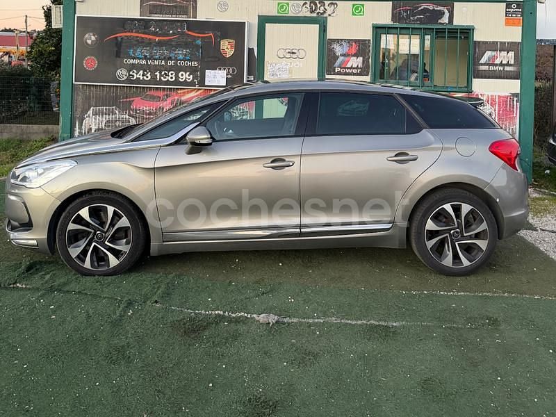 Usado Citroën DS5 181 CV (133 kW) 2014 Gris / plata Utilitario