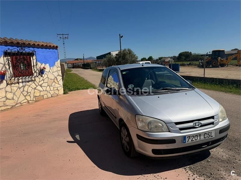 Usado Hyundai Getz GLS 105 CV (77 kW) 2005 Gris / plata Utilitario