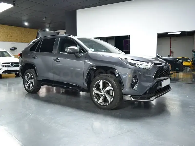 Usado Toyota RAV4 Hybrid Advance 306 CV (225 kW) 2023 Gris / plata SUV