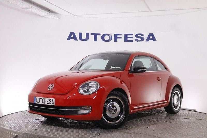 Usado VW Beetle Design 105 CV (77 kW) 2014 Rojo Utilitario