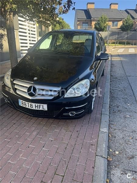 Negro Usado 2011 Mercedes B180 Monovolumen | 9500 € (Caro) - Imagen 1/4