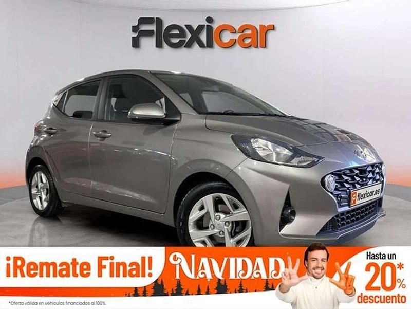 Gris Usado 2022 Hyundai i10 Utilitario | 9490 € (Buen precio) - Imagen 1/4