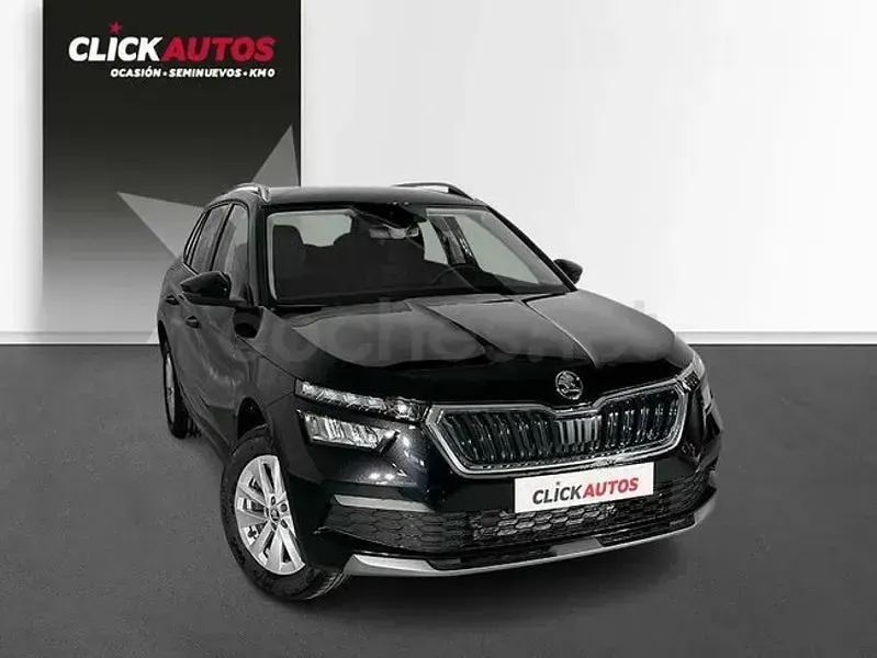 Usado Skoda Kamiq Ambition 110 CV (80 kW) 2023 Negro SUV
