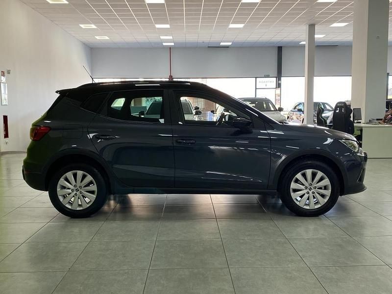 Usado Seat Arona Style 115 CV (84 kW) 2025 Gris SUV