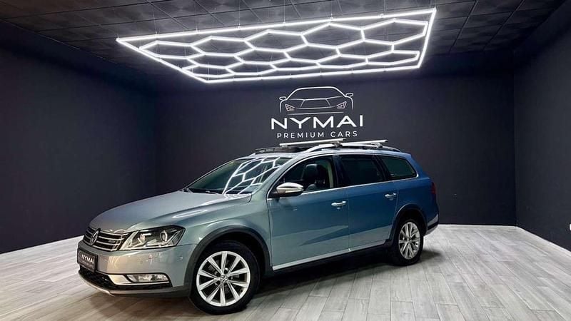 Usado VW Passat Highline 170 CV (125 kW) 2012 Azul Familiar