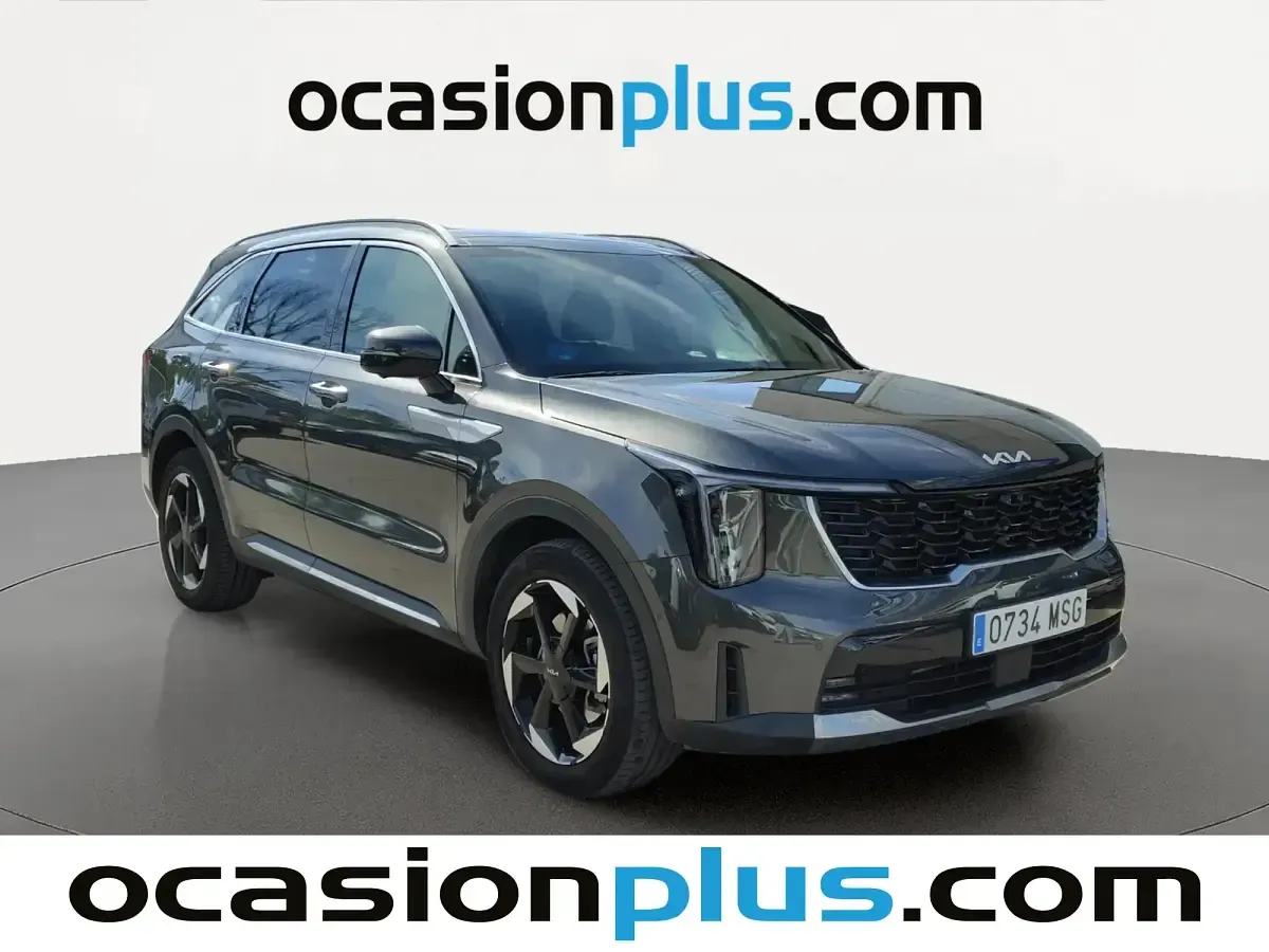 Usado Kia Sorento 252 CV (185 kW) 2024 Gris SUV