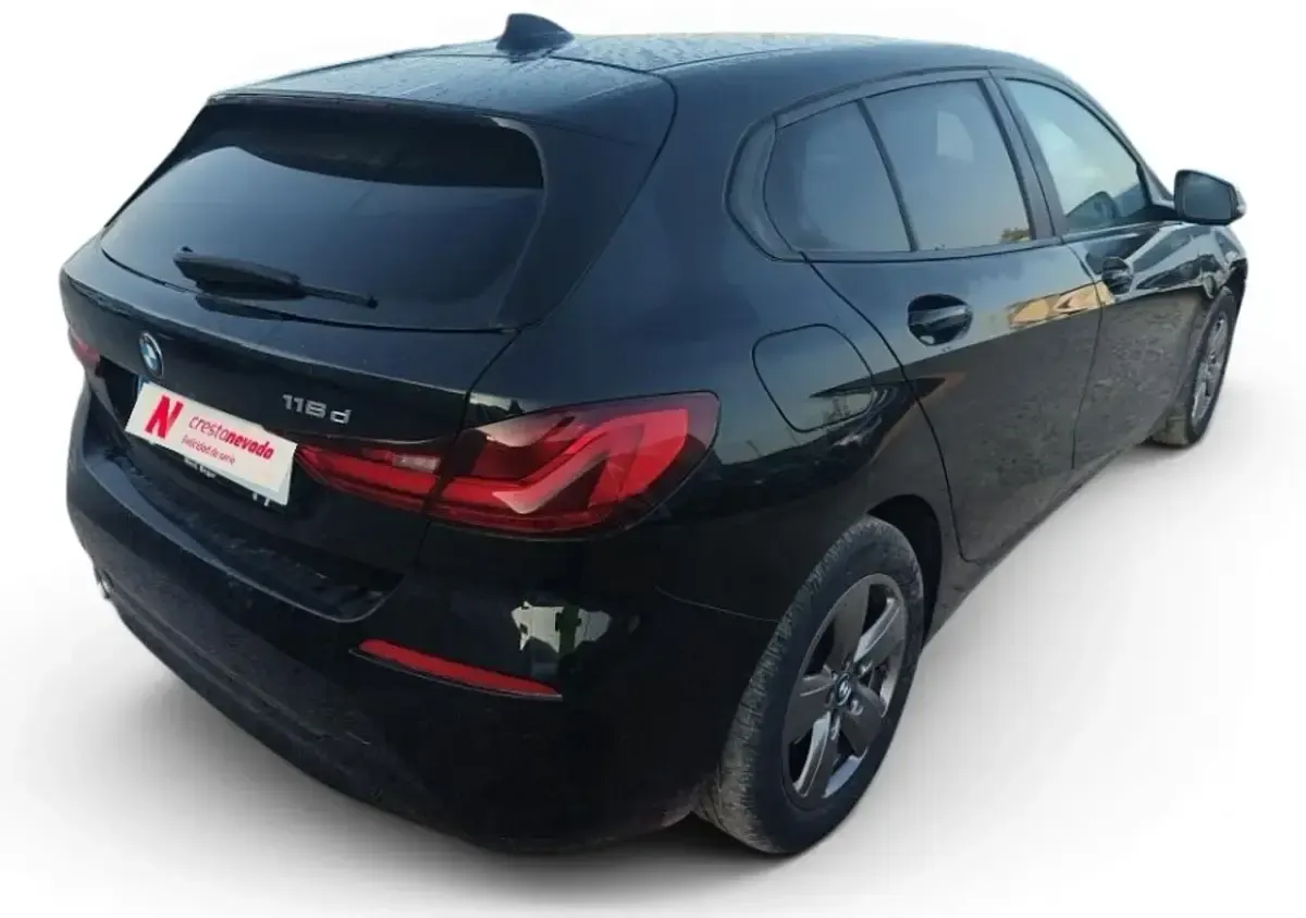 Usado BMW 116 Comfort Edition 116 CV (85 kW) 2022 Negro Utilitario