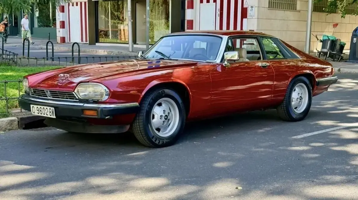 Usado Jaguar XJS 224 CV (164 kW) 1986 Burdeos Coupe