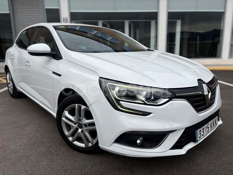 Blanco Usado 2018 Renault Mégane IV LIMITED Berlina | 7499 € (Super precio) - Imagen 1/4